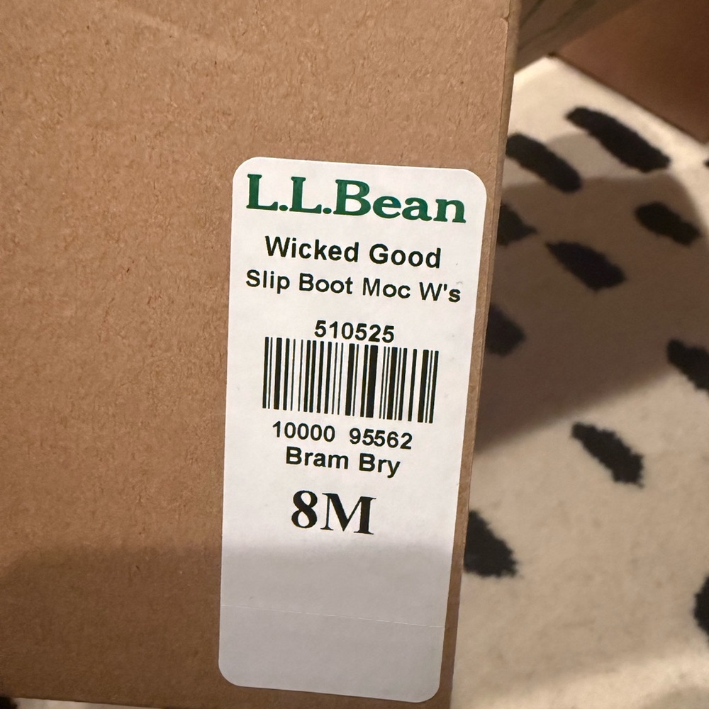 LL Bean Women's Wicked Good Slippers Boot Moc house shoes women’s 8 like new - Picture 9 of 10